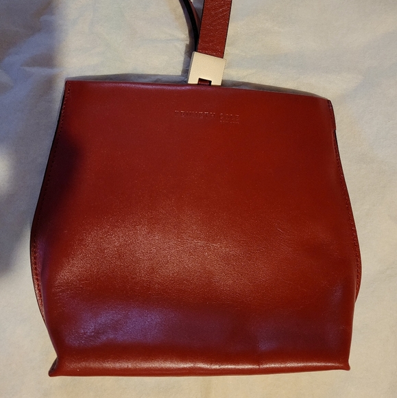 Kenneth Cole Wrist purse - Picture 2 of 2